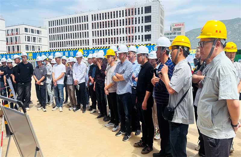2025年4月17日，由莆田市涵江区住房和城乡建设局主办、yh86银河国际三建承办的钢筋安装工程质量防控现场交流会在联东U谷·涵江海峡智造产业谷一期成功召开。